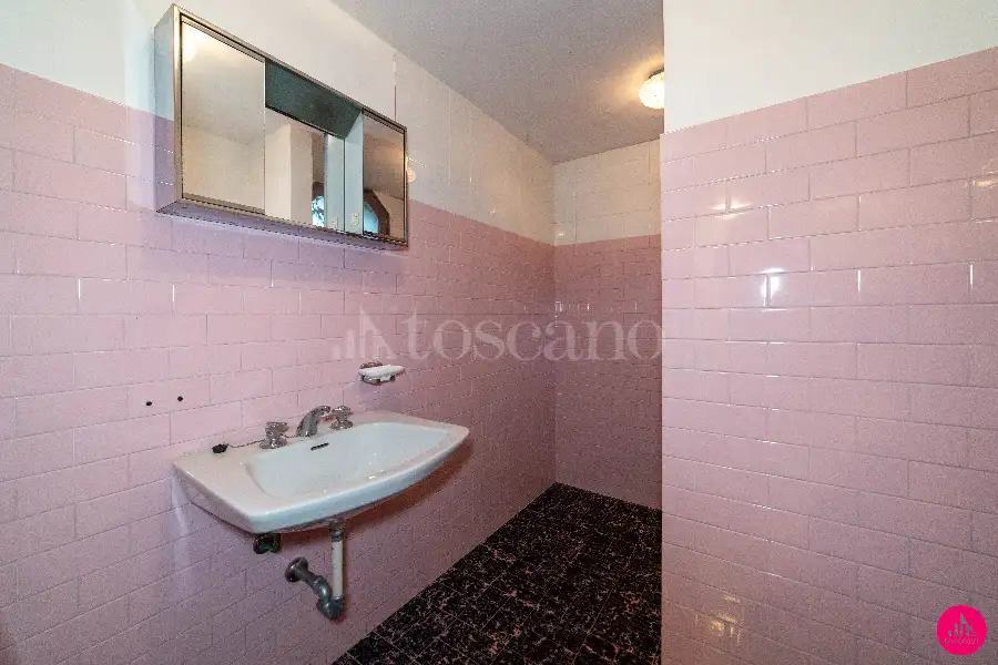 Villa in vendita di 390 mq a €430.000 (rif. 171/2025)
