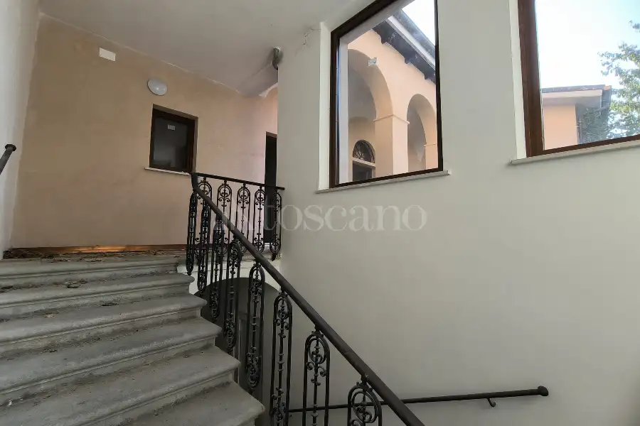 Casa Indipendente in vendita di 300 mq a €450.000 (rif. 32/2026)