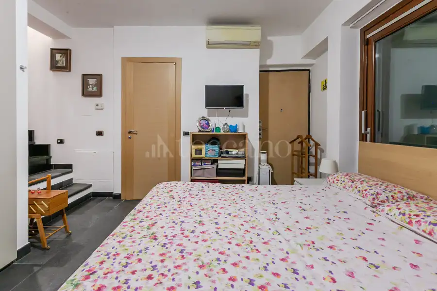 Villa Bifamiliare in vendita di 680 mq trattativa riservata (rif. 42/2025)