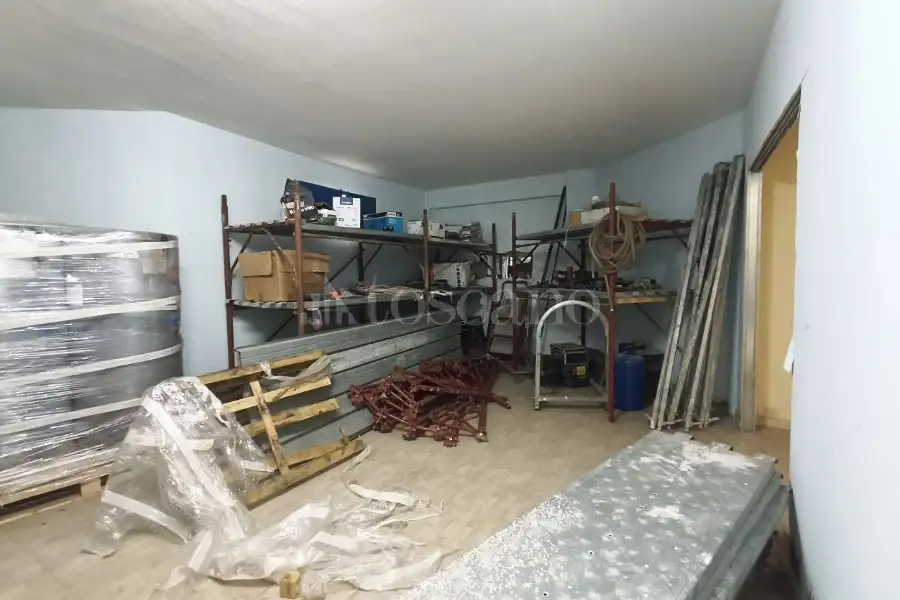 Magazzino in vendita di 262 mq a €160.000 (rif. 109/2026)