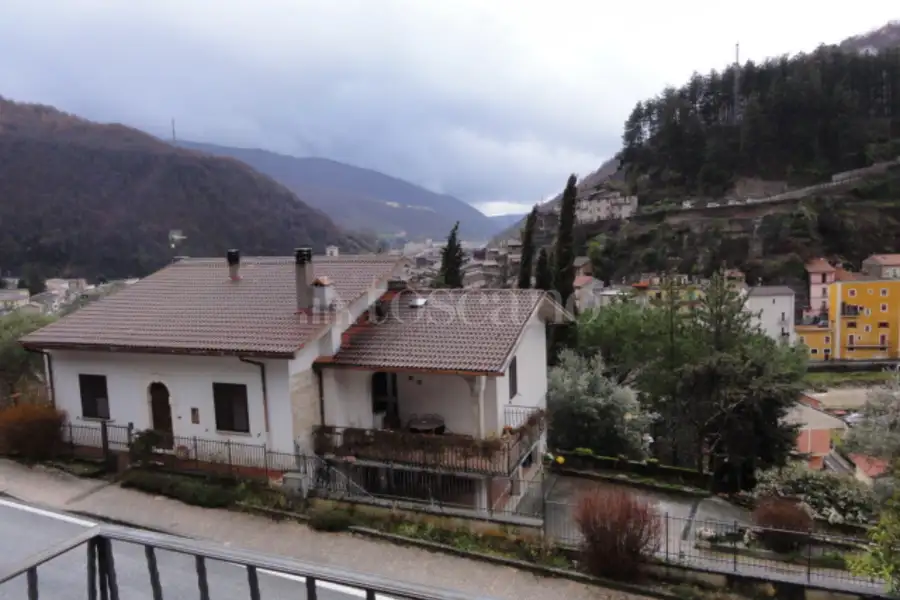 Casa in vendita di 150 mq a €74.000 (rif. 4/2021)