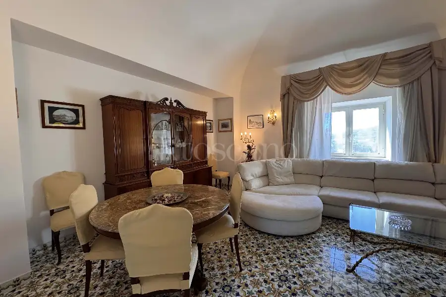 Villa in vendita di 500 mq a €1.080.000 (rif. 46/2025)