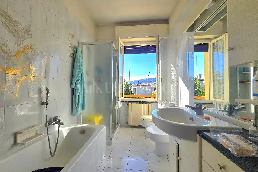 Casa Indipendente in vendita di 350 mq a €350.000 (rif. 53/2025)