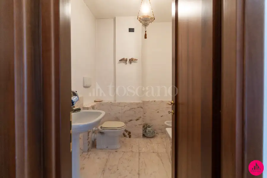 Attico in vendita di 160 mq a €349.000 (rif. 1/2026)