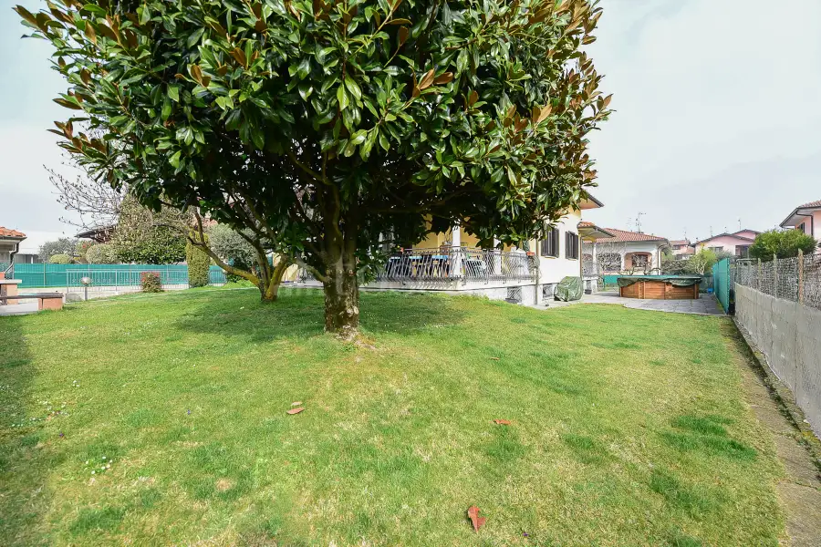 Villa in vendita di 600 mq a €980.000 (rif. 5/2026)