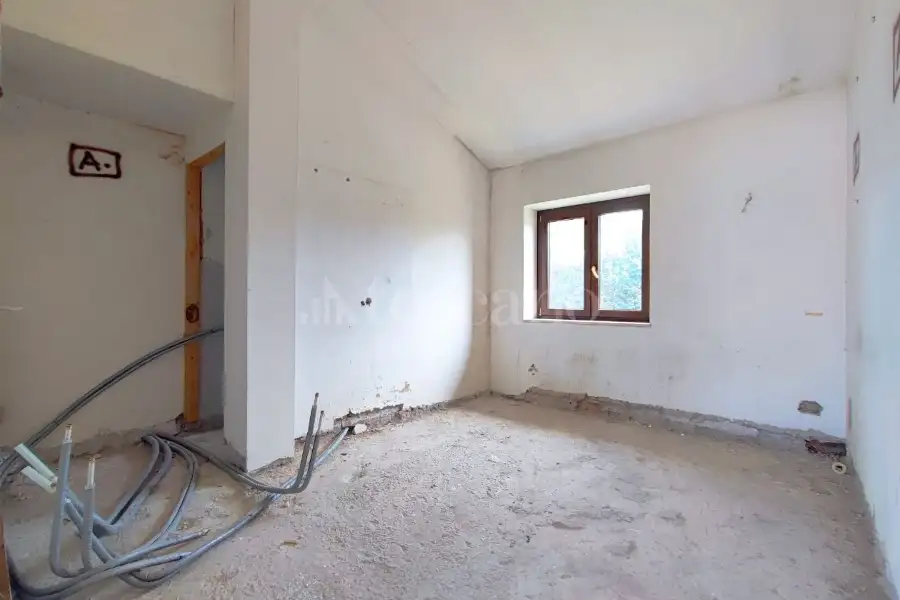 Villa in vendita di 250 mq a €240.000 (rif. 18/2026)