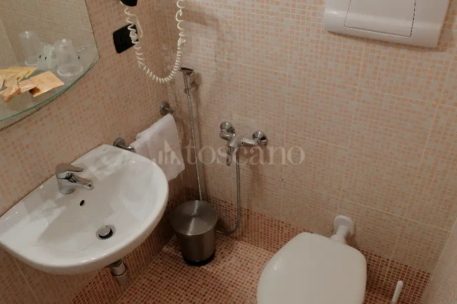 Albergo in vendita di 1.100 mq a €2.800.000 (rif. 14/2023)