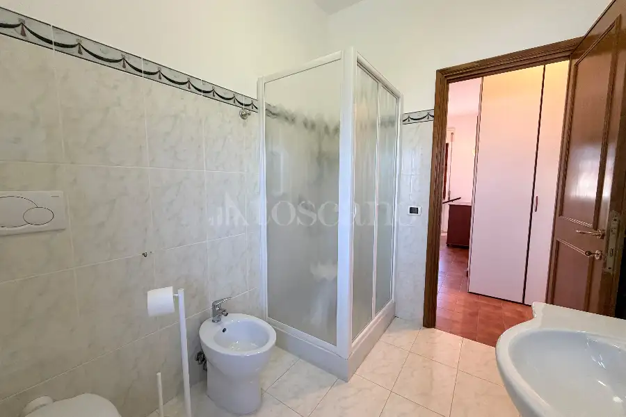 Villa in vendita di 250 mq a €739.000 (rif. 100/2026)