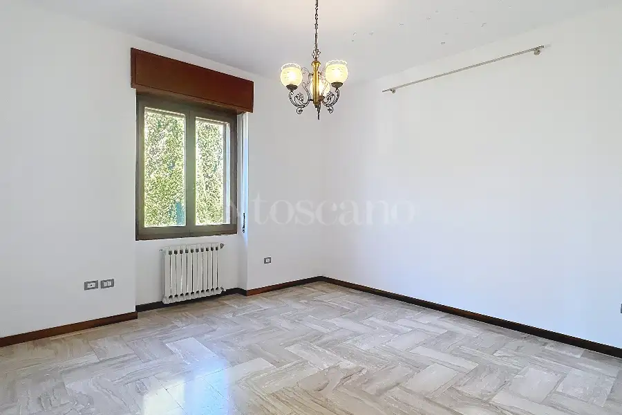 Villa in vendita di 630 mq a €670.000 (rif. 195/2025)