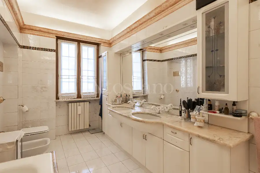 Villa in vendita di 645 mq a €960.000 (rif. 21/2026)