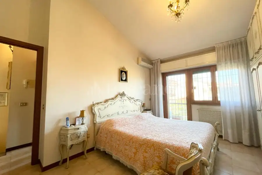Villa Bifamiliare in vendita di 210 mq a €460.000 (rif. 54/2023)