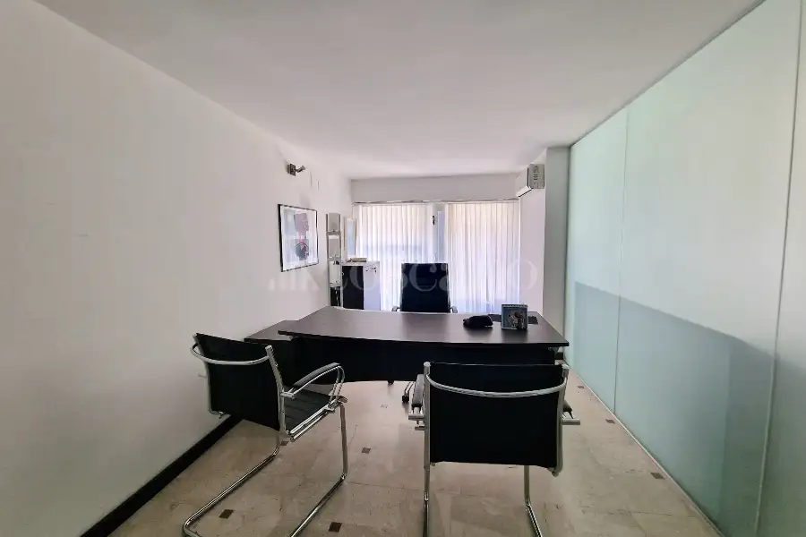 Ufficio in vendita di 100 mq a €255.000 (rif. 25/2026)