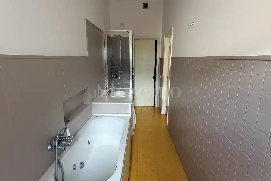 Casa in affitto di 100 mq a €2.300 (rif. 76/2026)