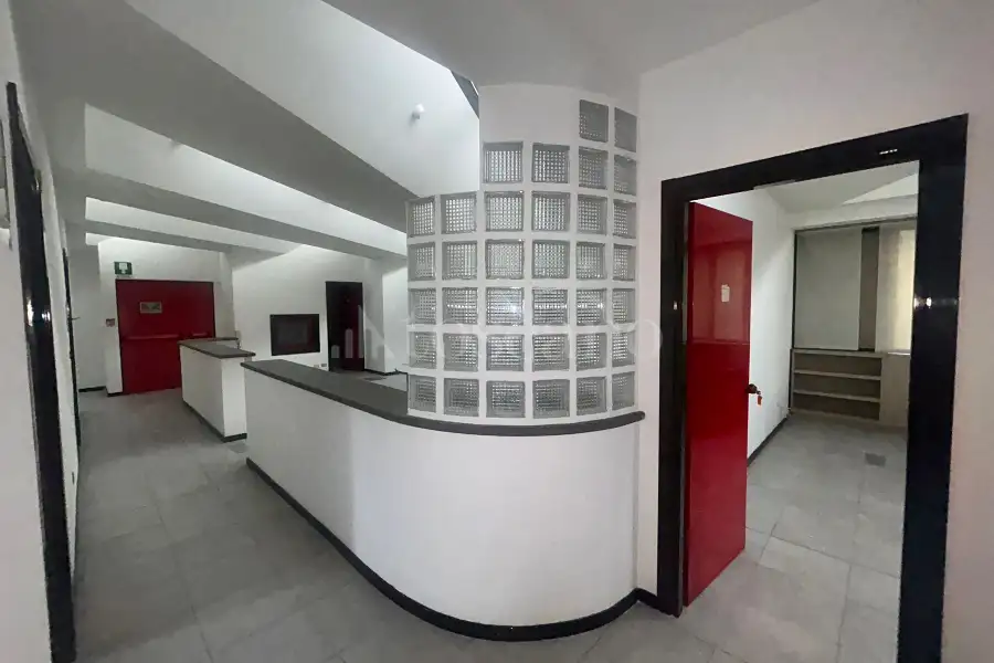 Ufficio in vendita di 239 mq a €229.000 (rif. 4/2026)
