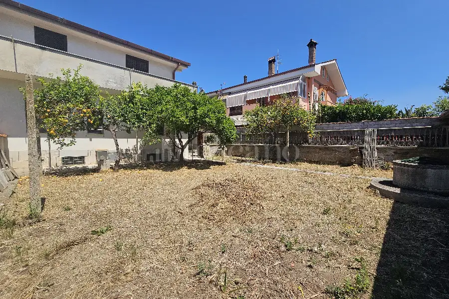 Villa Bifamiliare in vendita di 220 mq a €249.000 (rif. 28/2026)