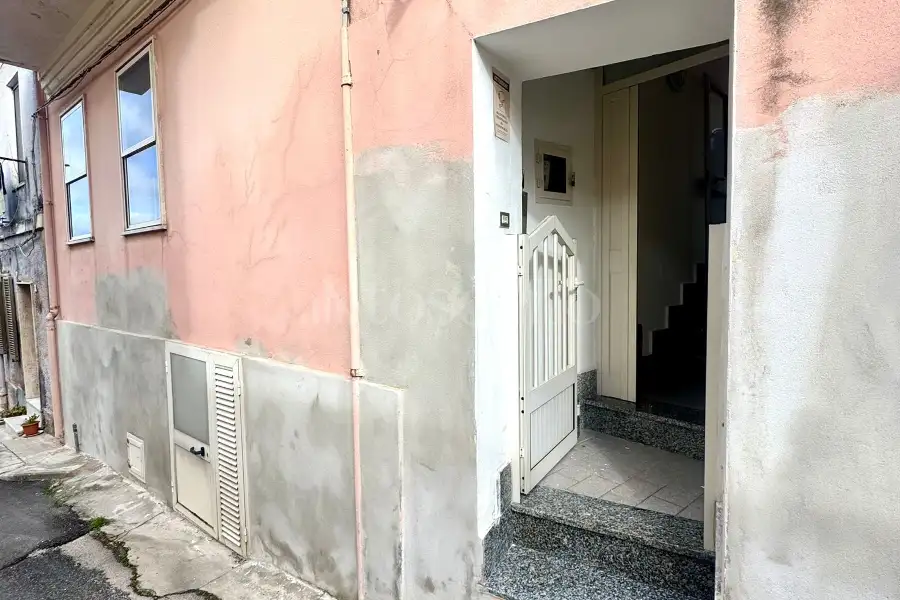 Casa Indipendente in vendita di 100 mq a €106.000 (rif. 41/2026)