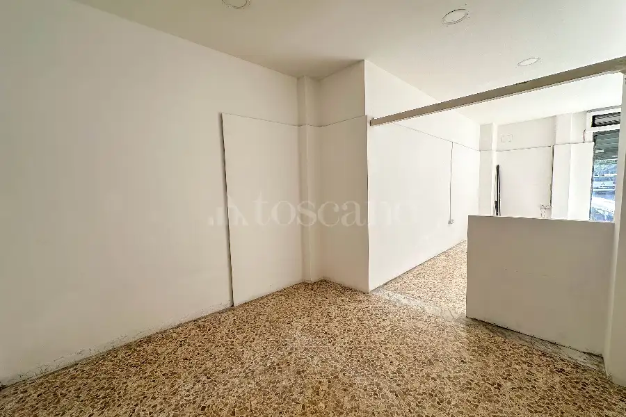 Negozio in vendita di 60 mq a €85.000 (rif. 22/2026)