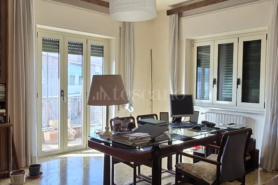 Attico in vendita di 189 mq a €895.000 (rif. 2/2026)
