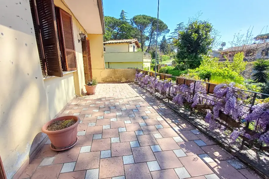 Villa in vendita di 250 mq a €349.000 (rif. 12/2025)