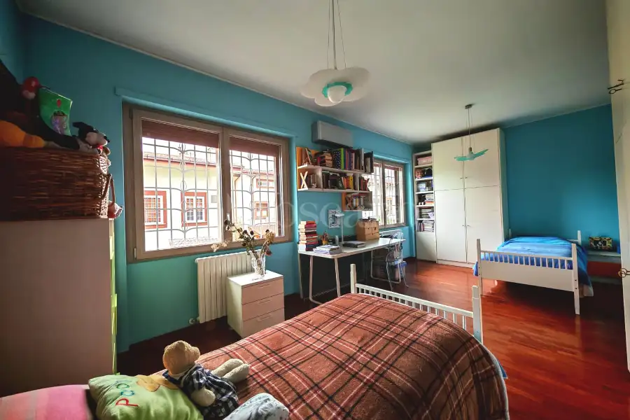 Villa Plurifamiliare in vendita di 250 mq a €699.000 (rif. 36/2025)