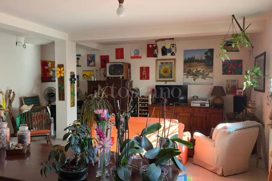Casa Indipendente in vendita di 204 mq a €498.000 (rif. 173/2026)