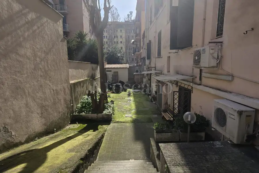 Negozio in vendita di 60 mq a €99.000 (rif. 7/2024)