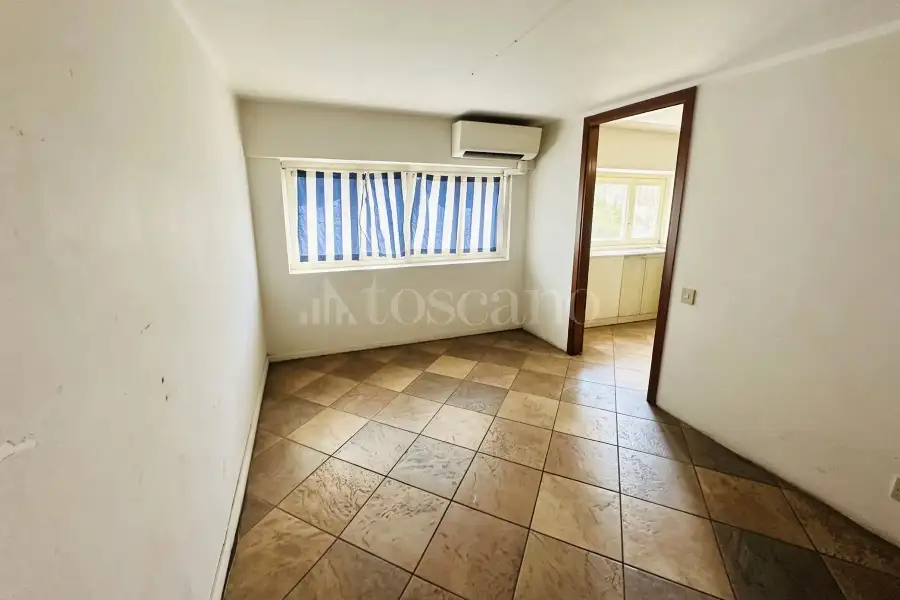 Negozio in vendita di 68 mq a €73.000 (rif. 42/2026)