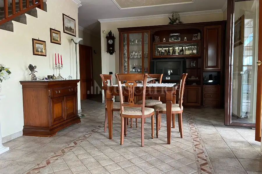 Villa in vendita di 250 mq a €599.000 (rif. 50/2025)