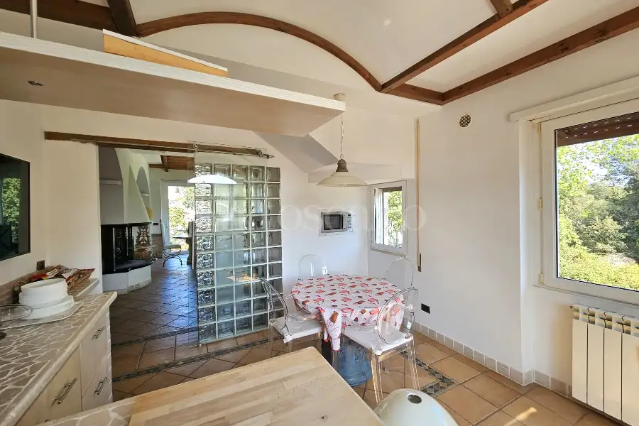 Villa Bifamiliare in vendita di 150 mq a €250.000 (rif. 91/2025)