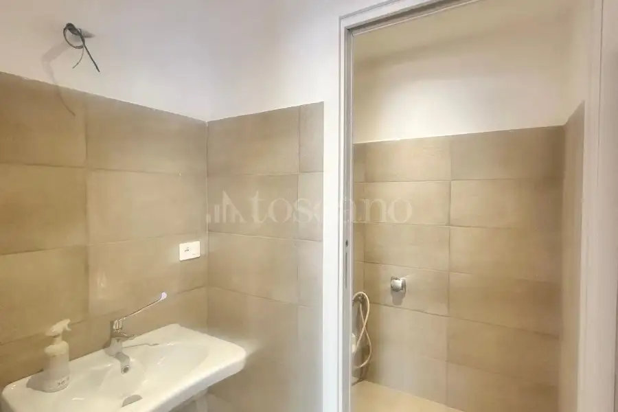 Negozio in affitto di 50 mq a €1.300 (rif. 8/2026)