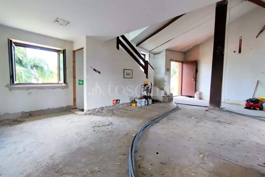 Villa in vendita di 250 mq a €240.000 (rif. 18/2026)