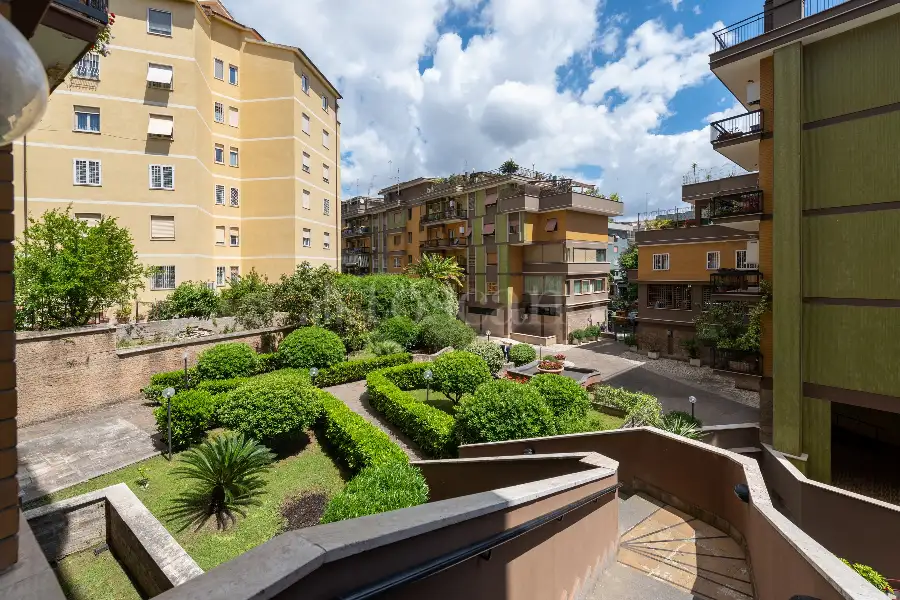 Mansarda in vendita di 35 mq a €299.000 (rif. 10/2025)