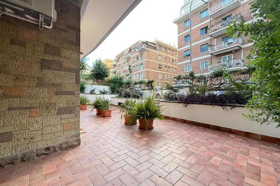Ufficio in affitto di 90 mq a €1.700 (rif. 63/2026)