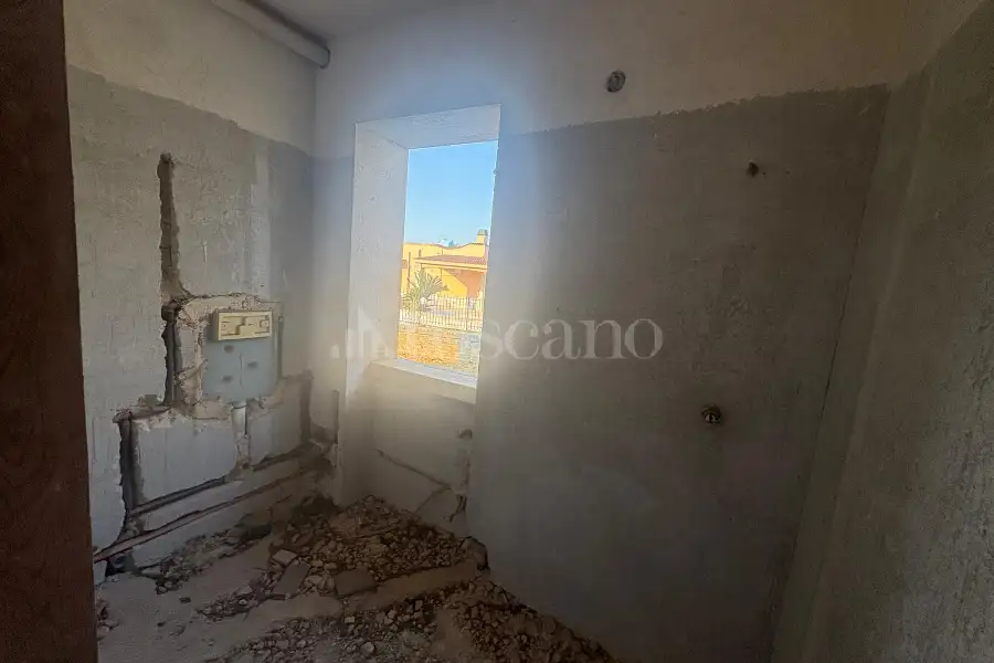 Villa in vendita di 1.200 mq a €800.000 (rif. 31/2026)