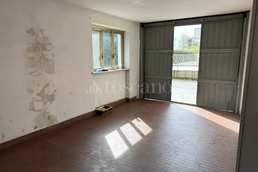Villa Bifamiliare in vendita di 260 mq a €330.000 (rif. 9/2025)