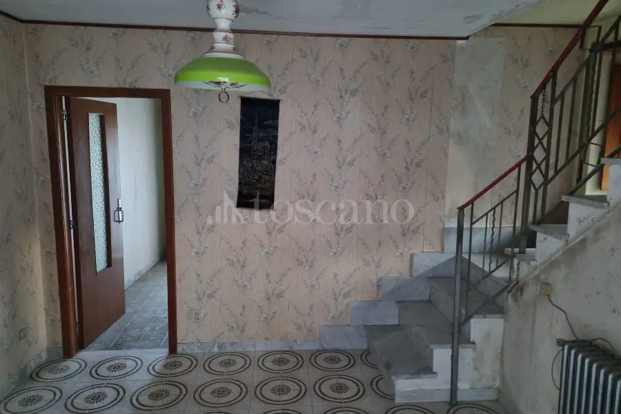 Casa Indipendente in vendita di 98 mq a €55.000 (rif. 10/2025)