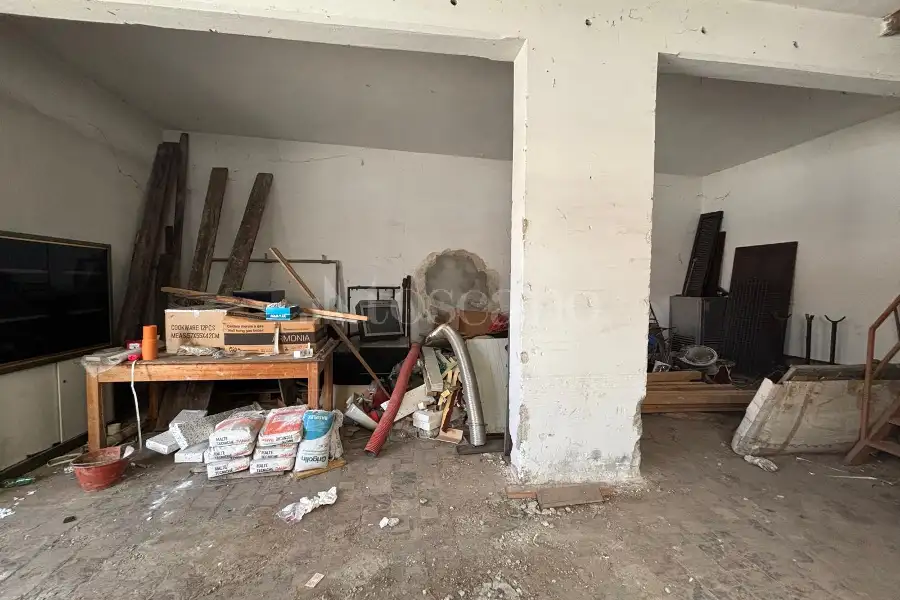 Laboratorio in vendita di 340 mq a €130.000 (rif. 13/2026)