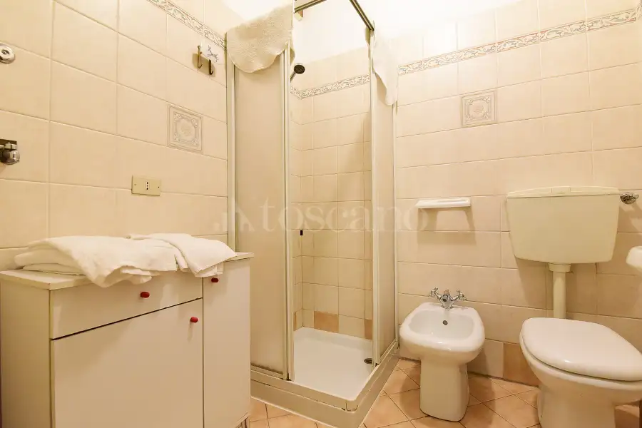 Palazzo in vendita di 300 mq a €355.000 (rif. 31/2024)