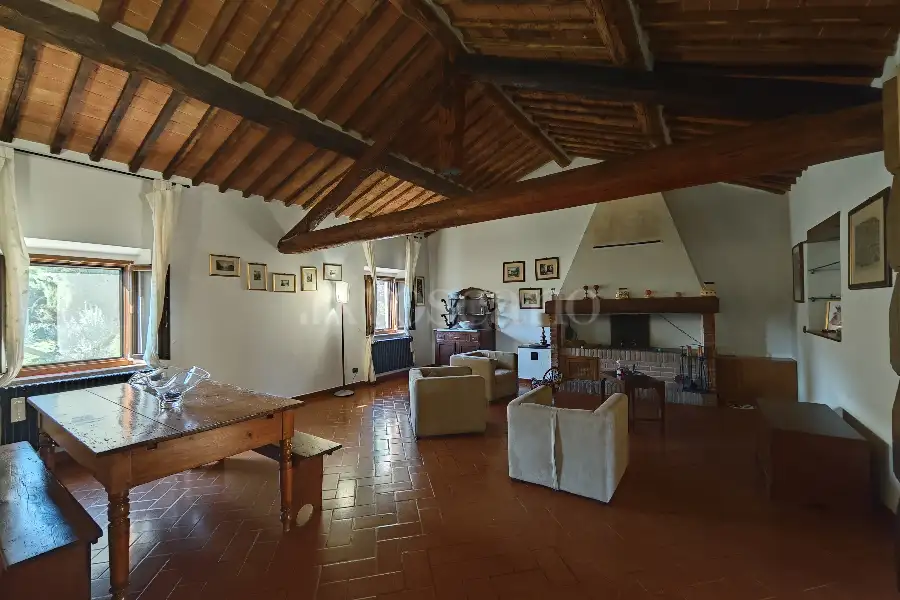 Casale in vendita di 190 mq a €495.000 (rif. 33/2025)