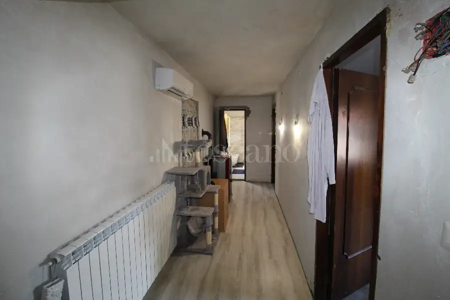 Casa Indipendente in vendita di 230 mq a €199.000 (rif. 100/2026)