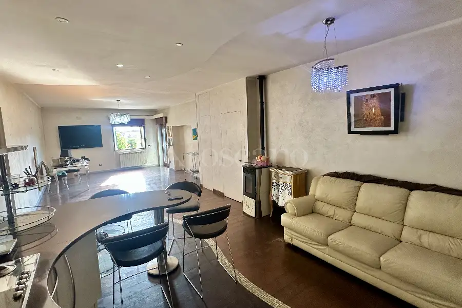 Casa in affitto di 125 mq a €1.200 (rif. 16/2026)