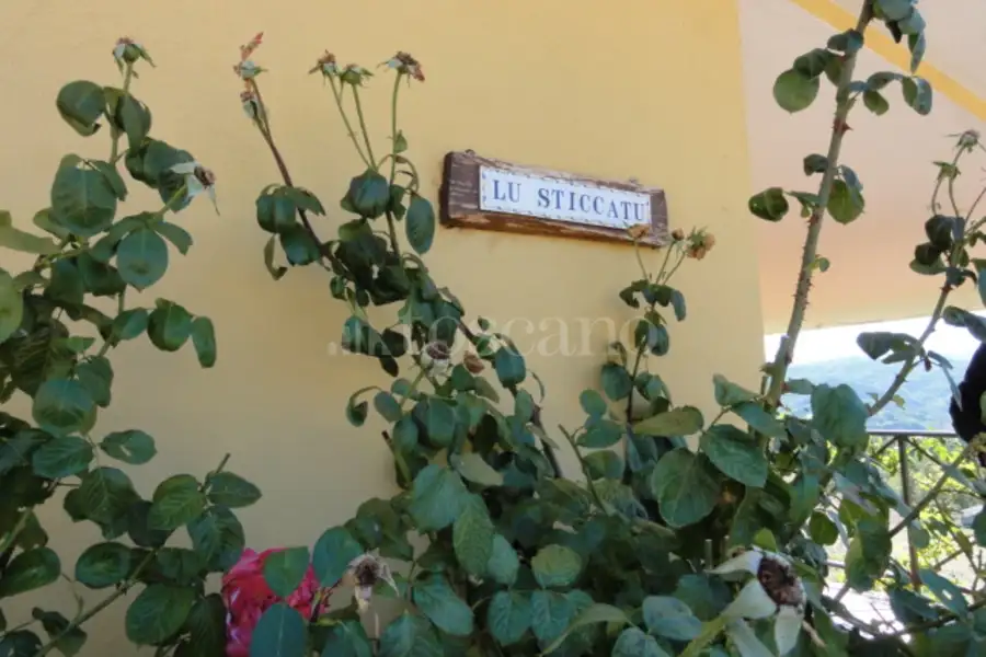 Villa in vendita di 250 mq a €150.000 (rif. 23/2021)