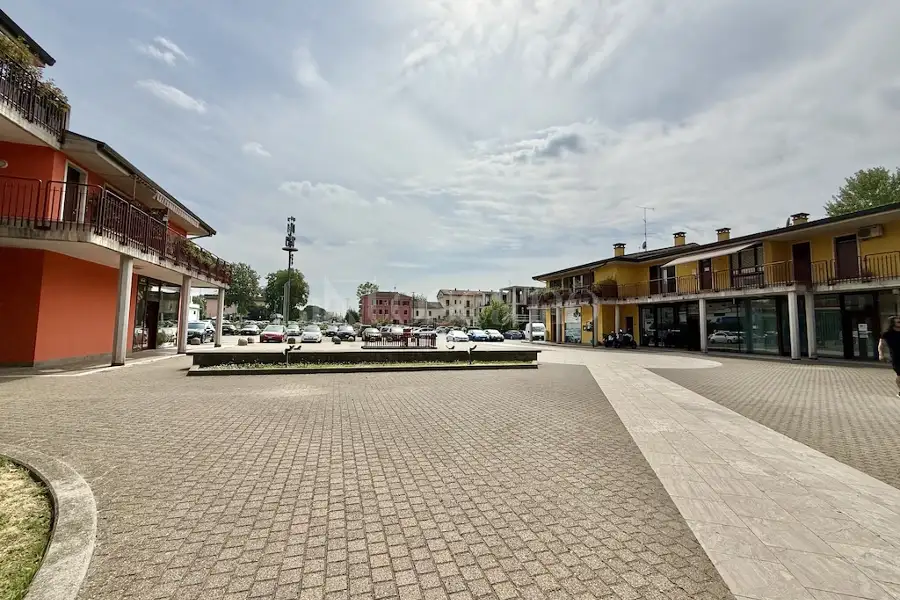 Attività Commerciale in vendita di 48 mq a €39.000 (rif. 15/2026)