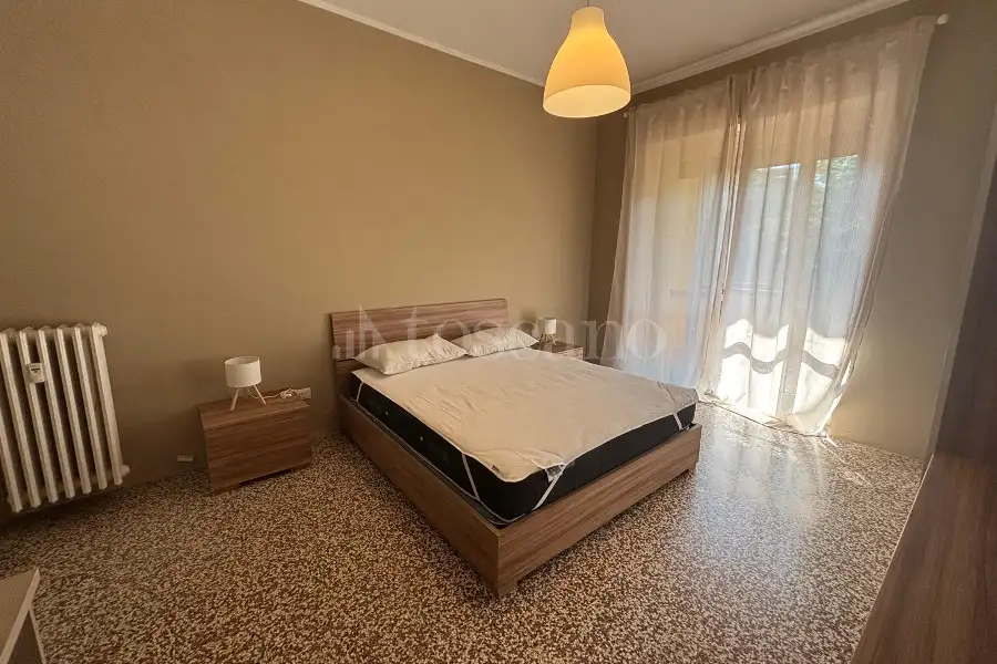 Stanza in affitto di 82 mq a €400 (rif. 38/2026)