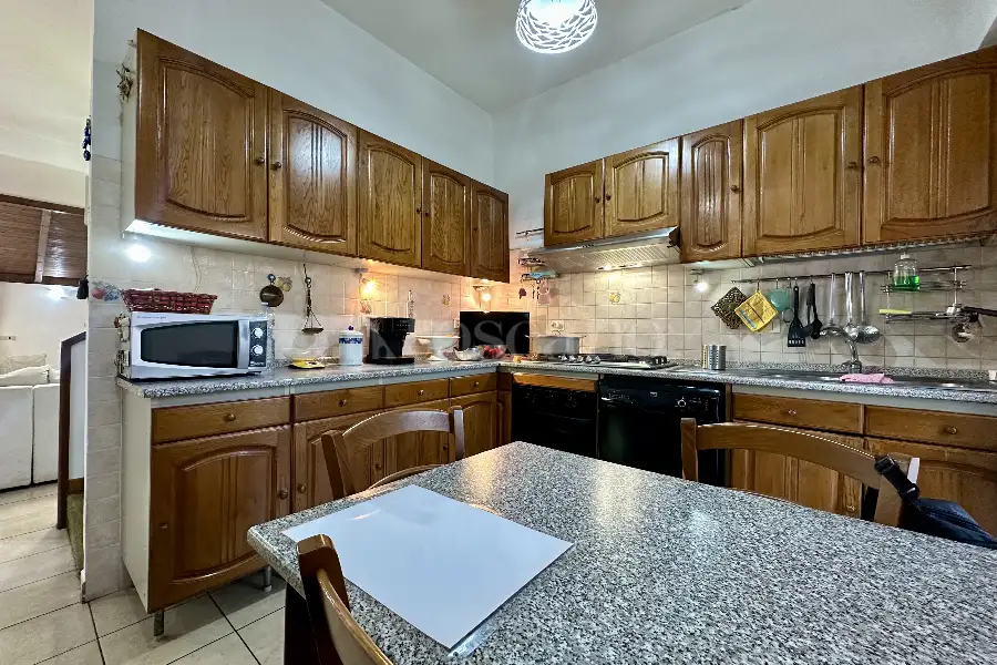 Villa Bifamiliare in vendita di 210 mq a €275.000 (rif. 27/2026)