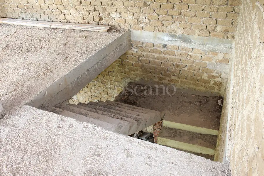 Rustico in vendita di 360 mq a €75.000 (rif. 12/2024)
