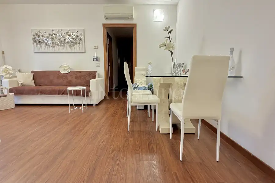Casa in vendita di 100 mq a €365.000 (rif. 5/2026)