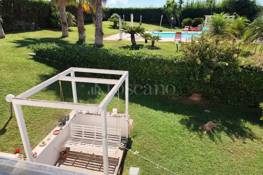 Casa Indipendente in vendita di 250 mq a €879.000 (rif. 203/2026)