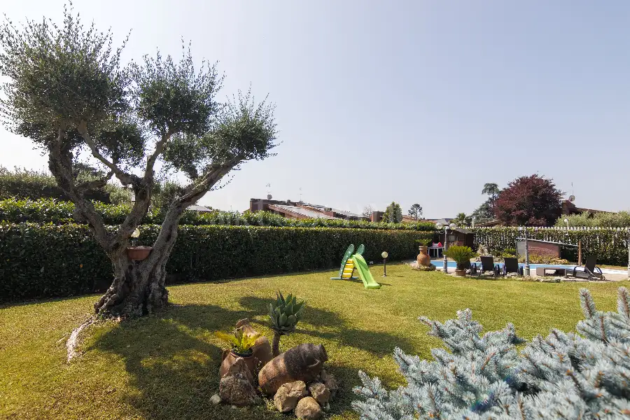Villa Bifamiliare in vendita di 310 mq a €799.000 (rif. 31/2025)