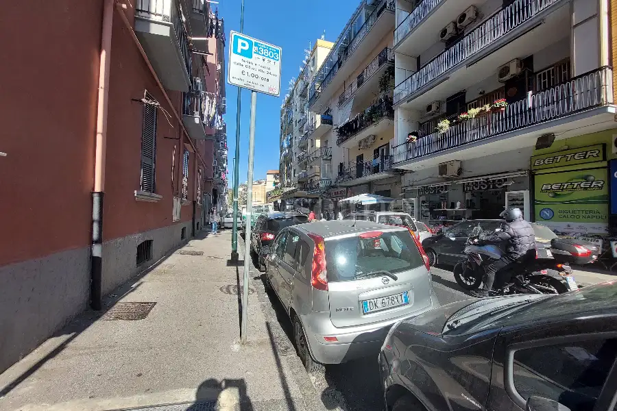 Negozio in affitto di 75 mq a €790 (rif. 2/2023)